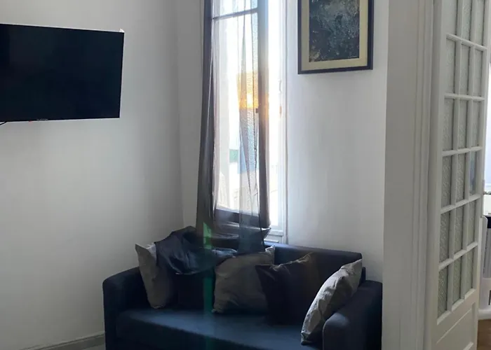 La Casa * Νίκαια